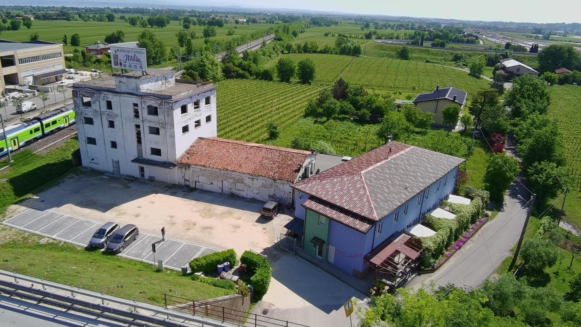 Trattoria Italia Hotel 3*